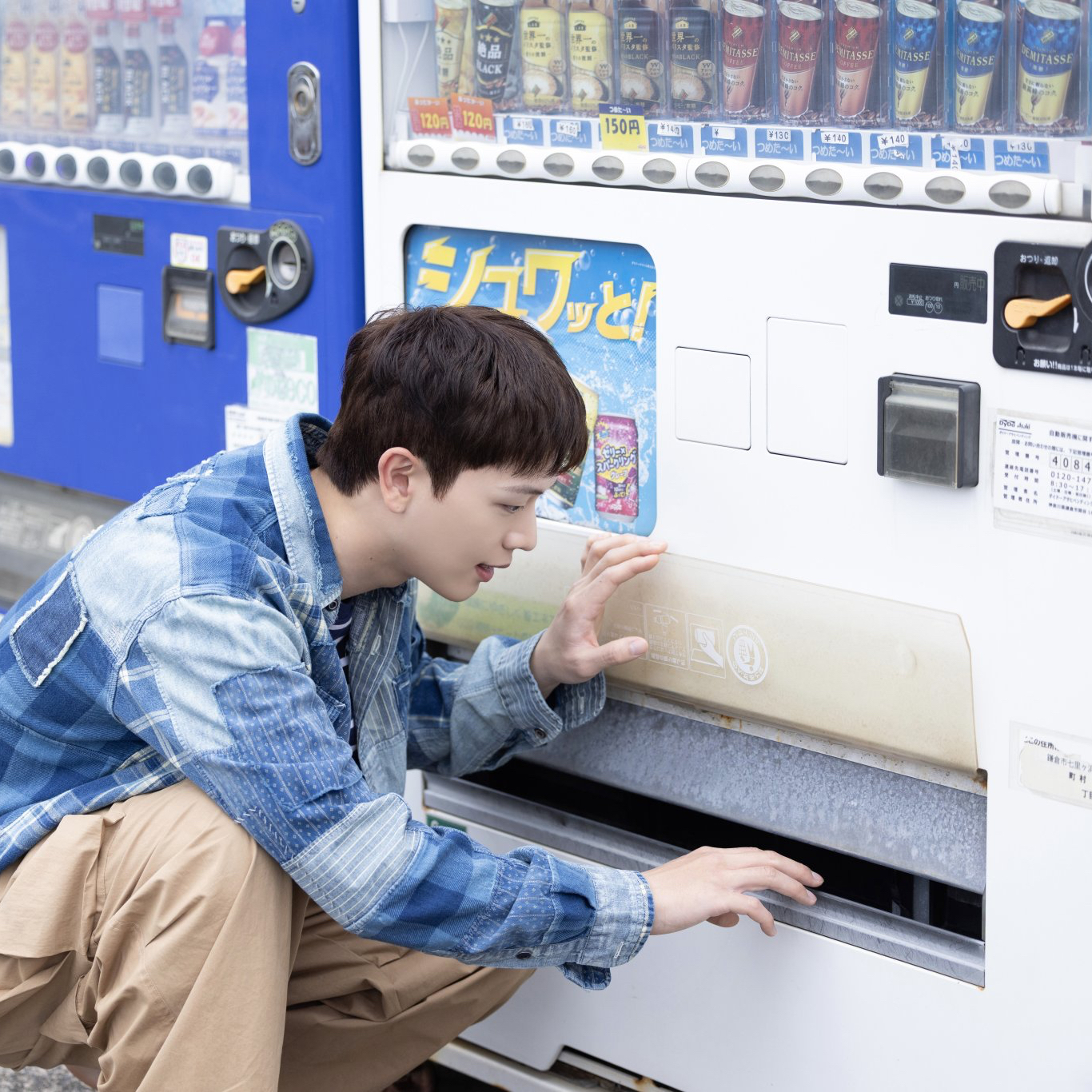 Latest photo of Yook Sungjae