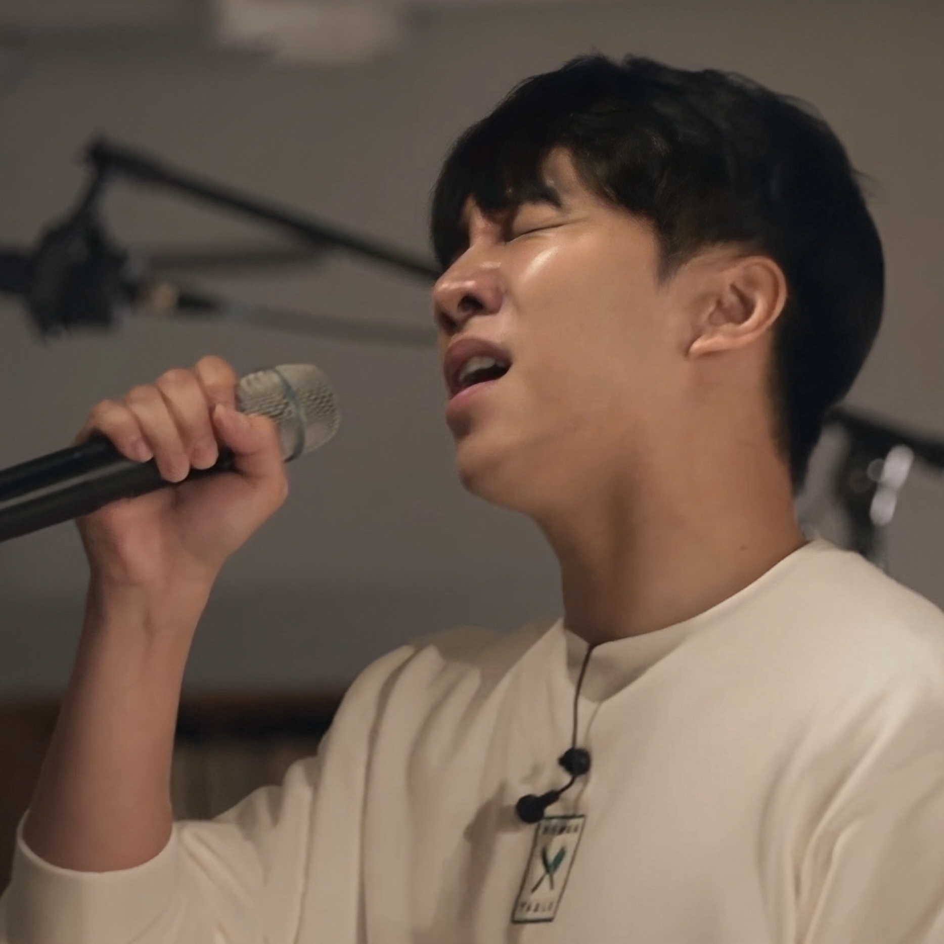 A moment captured by a fan of Lee Seunggi