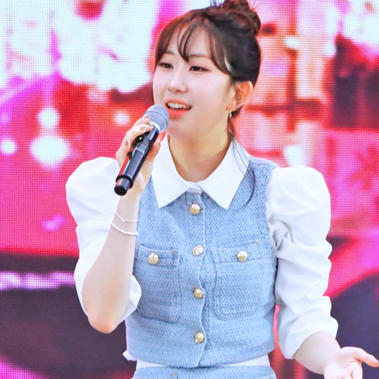 Foto terbaru dari Jeon Yujin