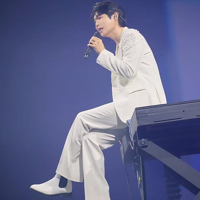 Latest photo of Son Taejin