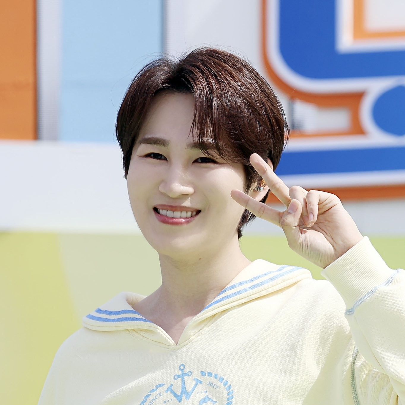 Behind-the-scenes cut of Kim Heejae