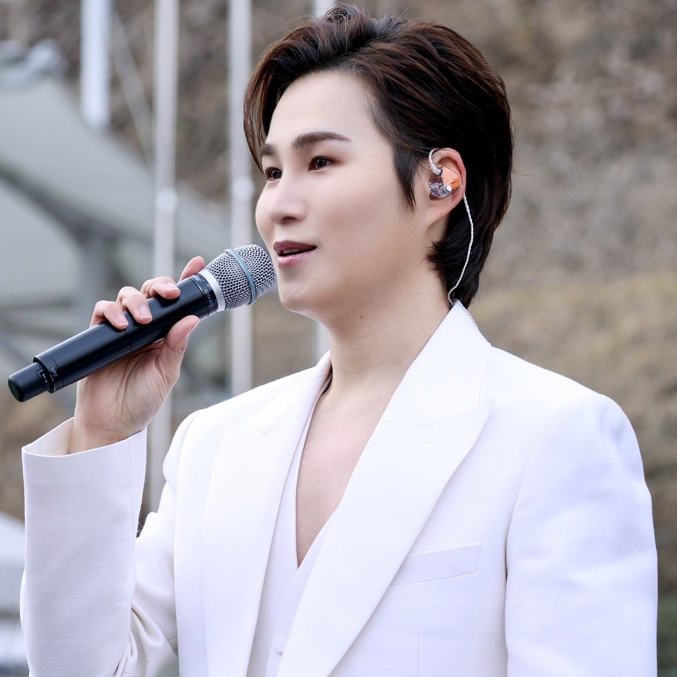 A moment captured by a fan of Kim Heejae