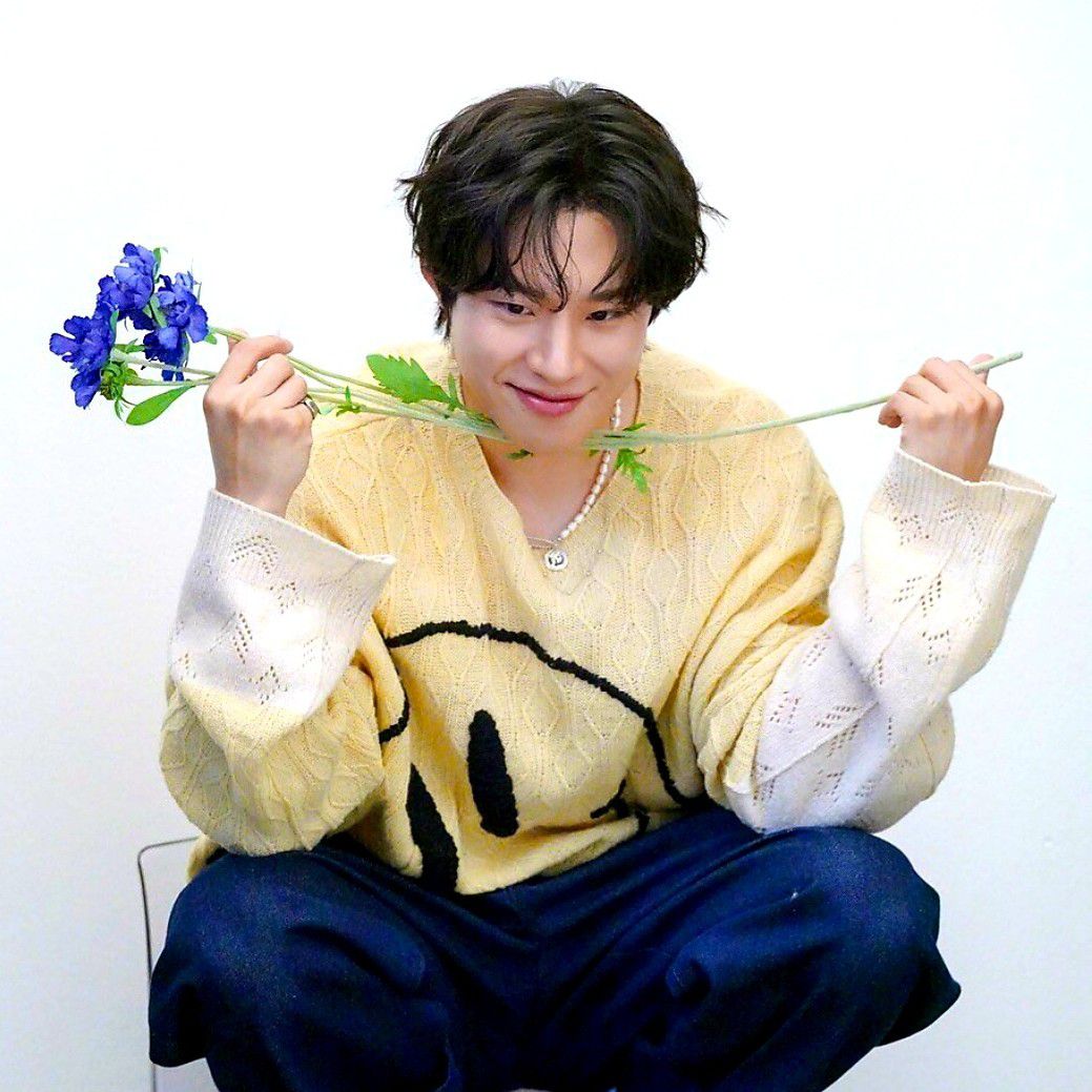 Behind-the-scenes cut of Kim Sungcheol