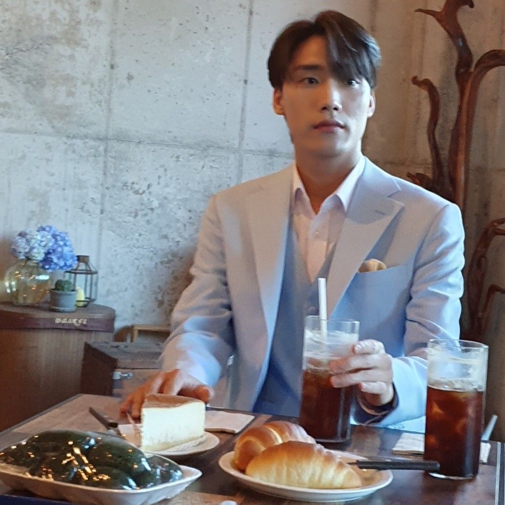 Latest photo of Choi Woojin
