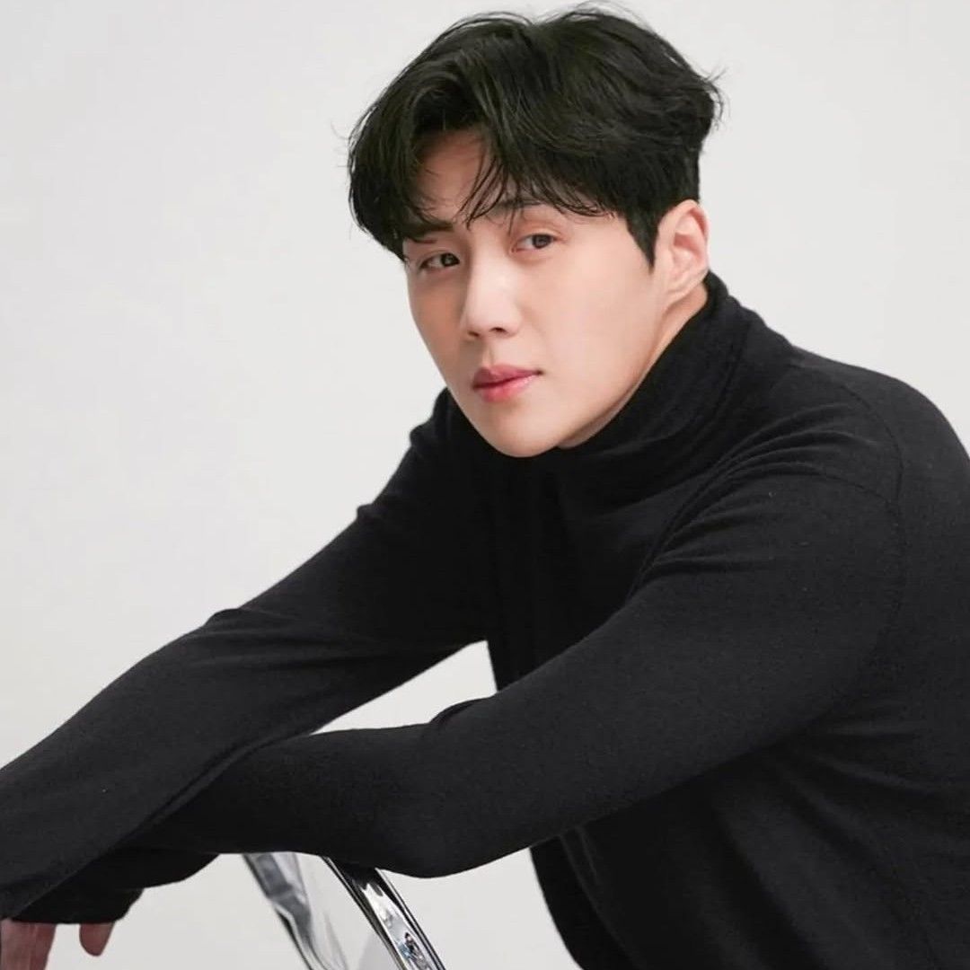 Latest photo of Kim Seonho