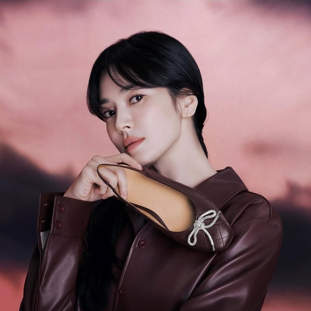 Behind-the-scenes cut of Song Hyekyo