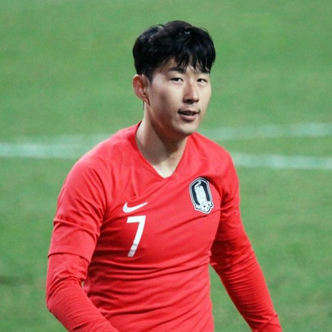 손흥민의 최신 사진