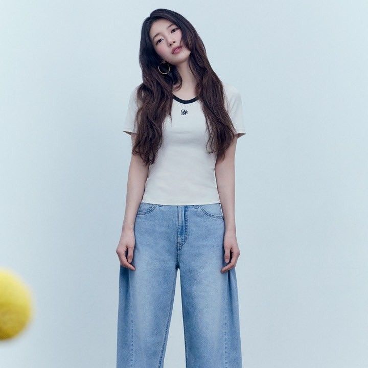 A moment captured by a fan of Bae Suzy