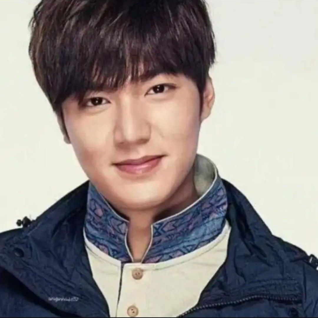 粉絲拍下的李敏鎬瞬間