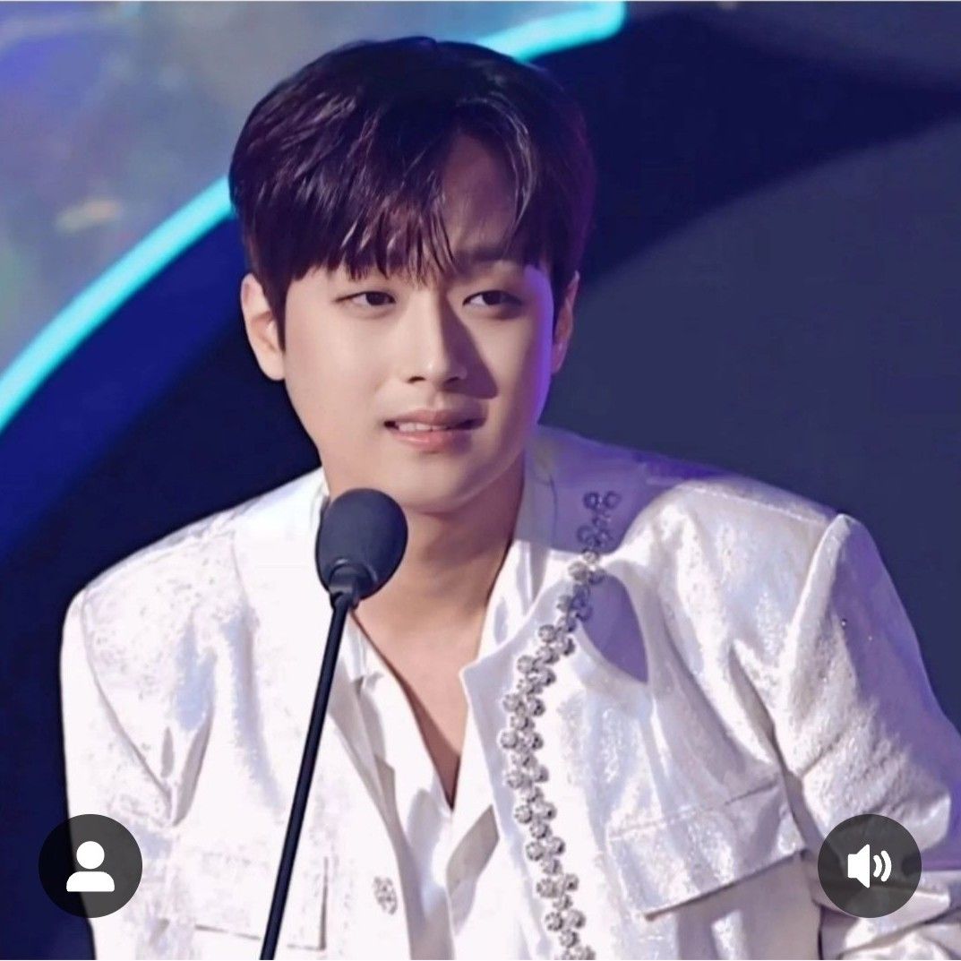 Momen yang diabadikan oleh penggemar Lee Chanwon