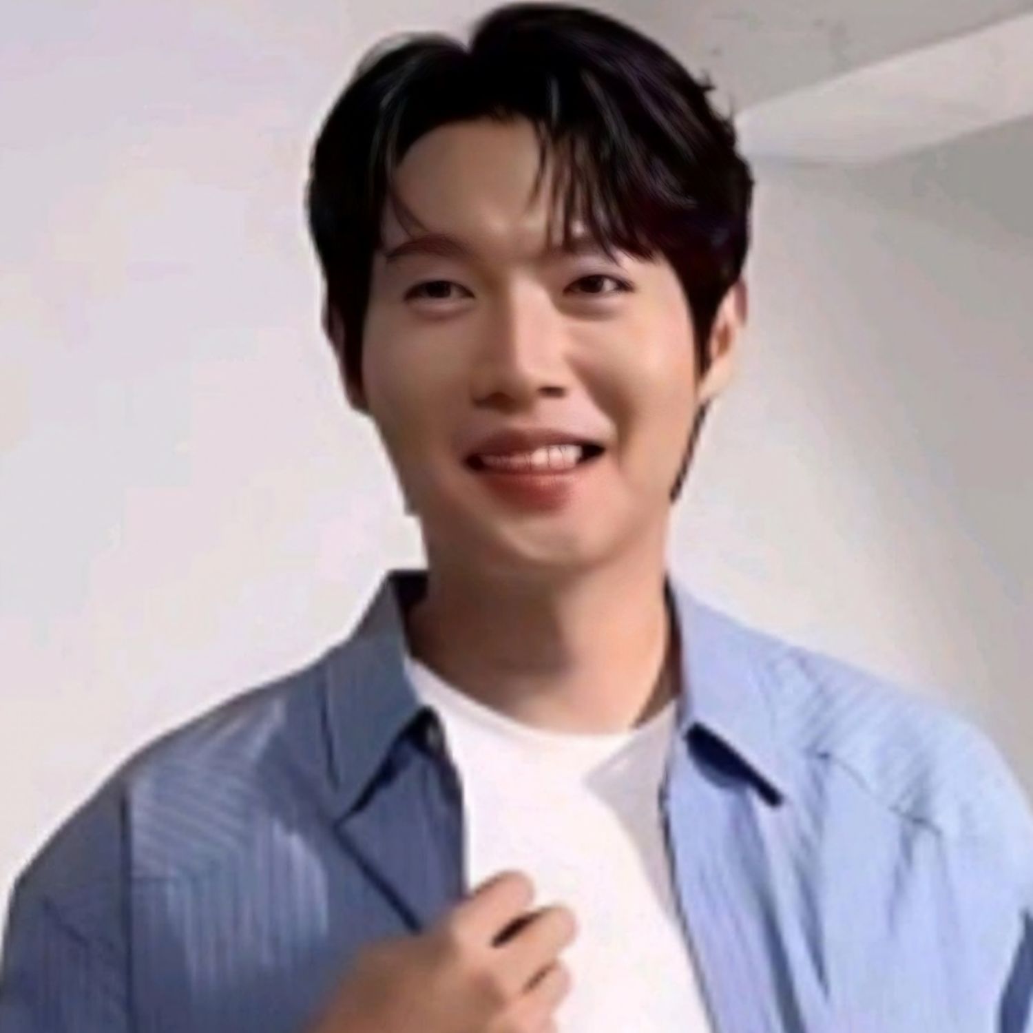 Behind-the-scenes cut of Son Taejin