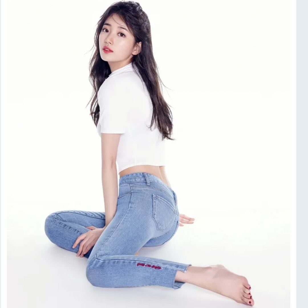 Recent activity shot of Bae Suzy