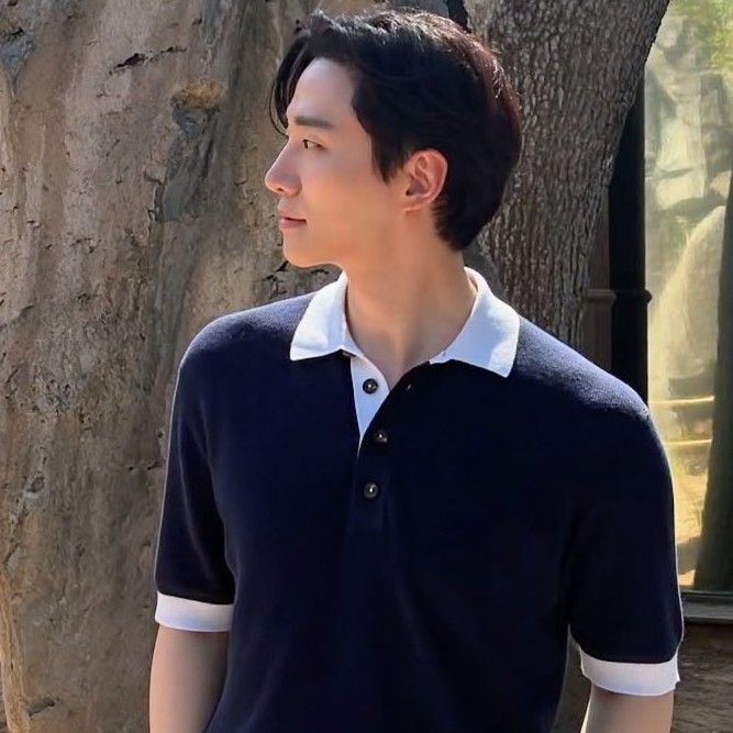 Behind-the-scenes cut of Lee Junho