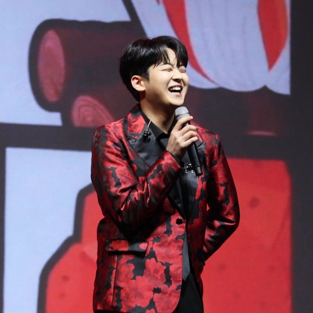 Behind-the-scenes cut of Park Minsu