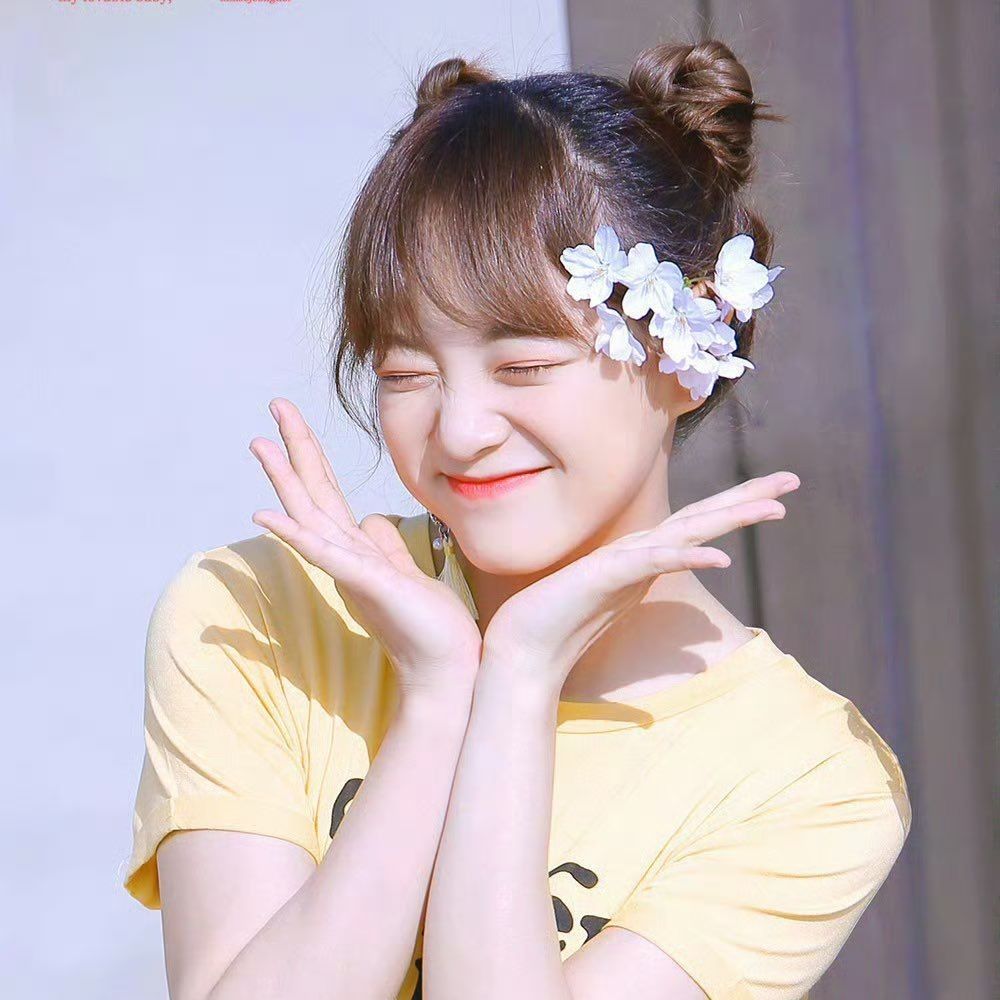 Behind-the-scenes cut of Kim Sejeong
