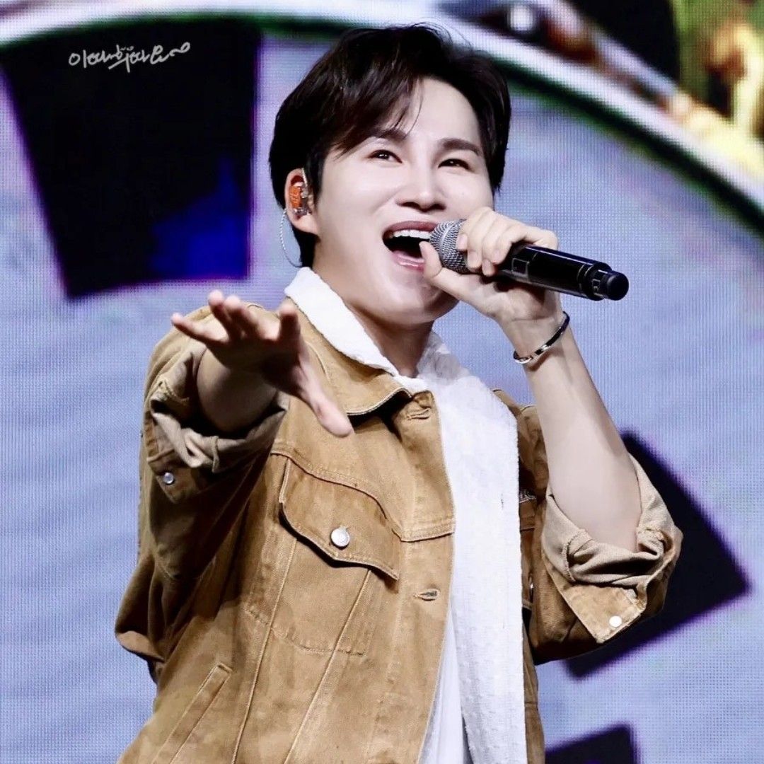 粉丝拍下的金熙栽瞬间