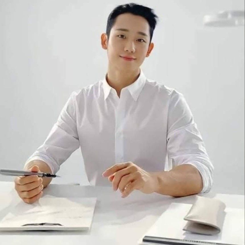 Recent activity shot of Jung Haein