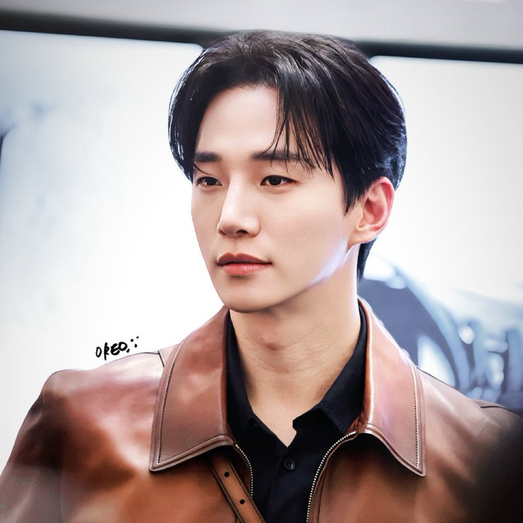 Latest photo of Lee Junho