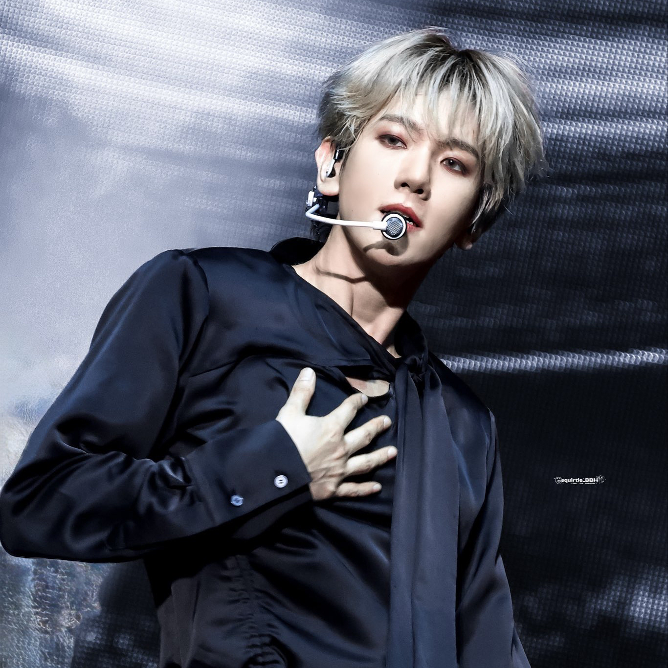 변백현 최근 활동샷
