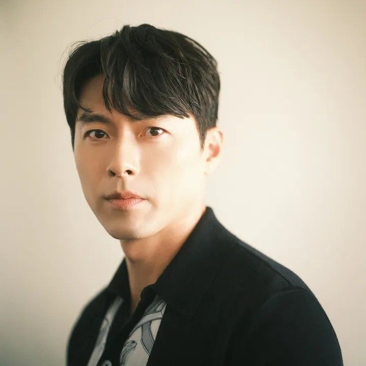 A moment captured by a fan of Hyun Bin