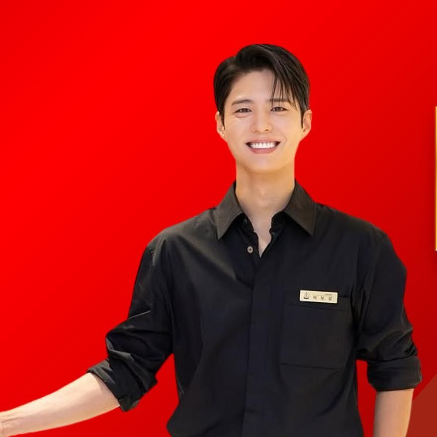 Recent activity shot of Park Bogum