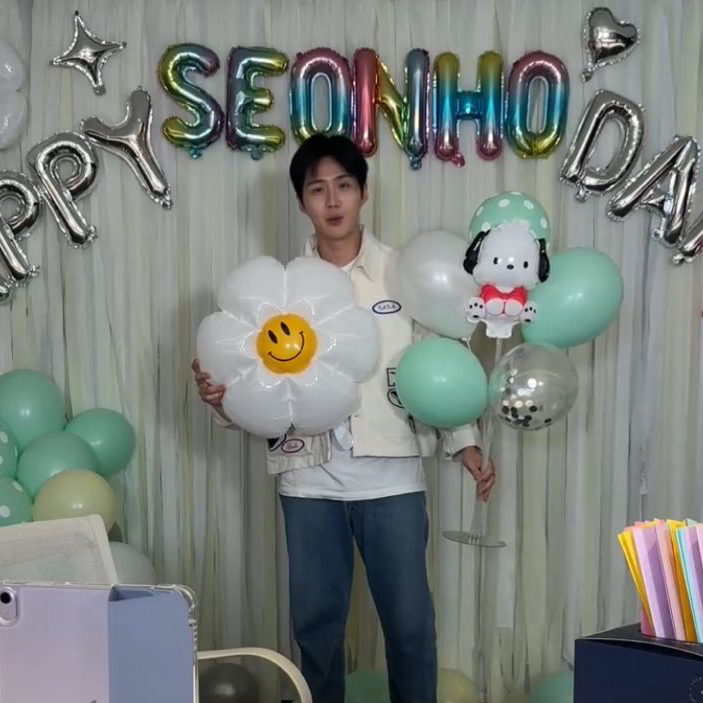 A moment captured by a fan of Kim Seonho