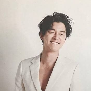 Momen yang diabadikan oleh penggemar Gong Yoo