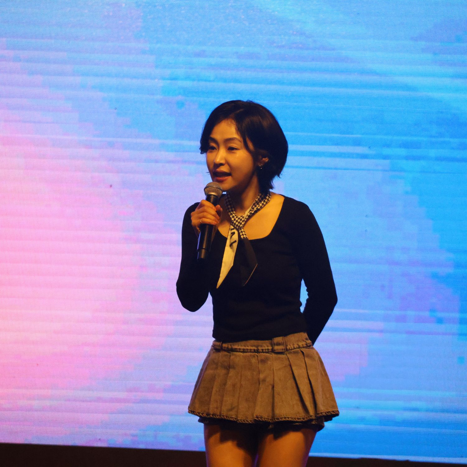 Latest photo of Hong Ja