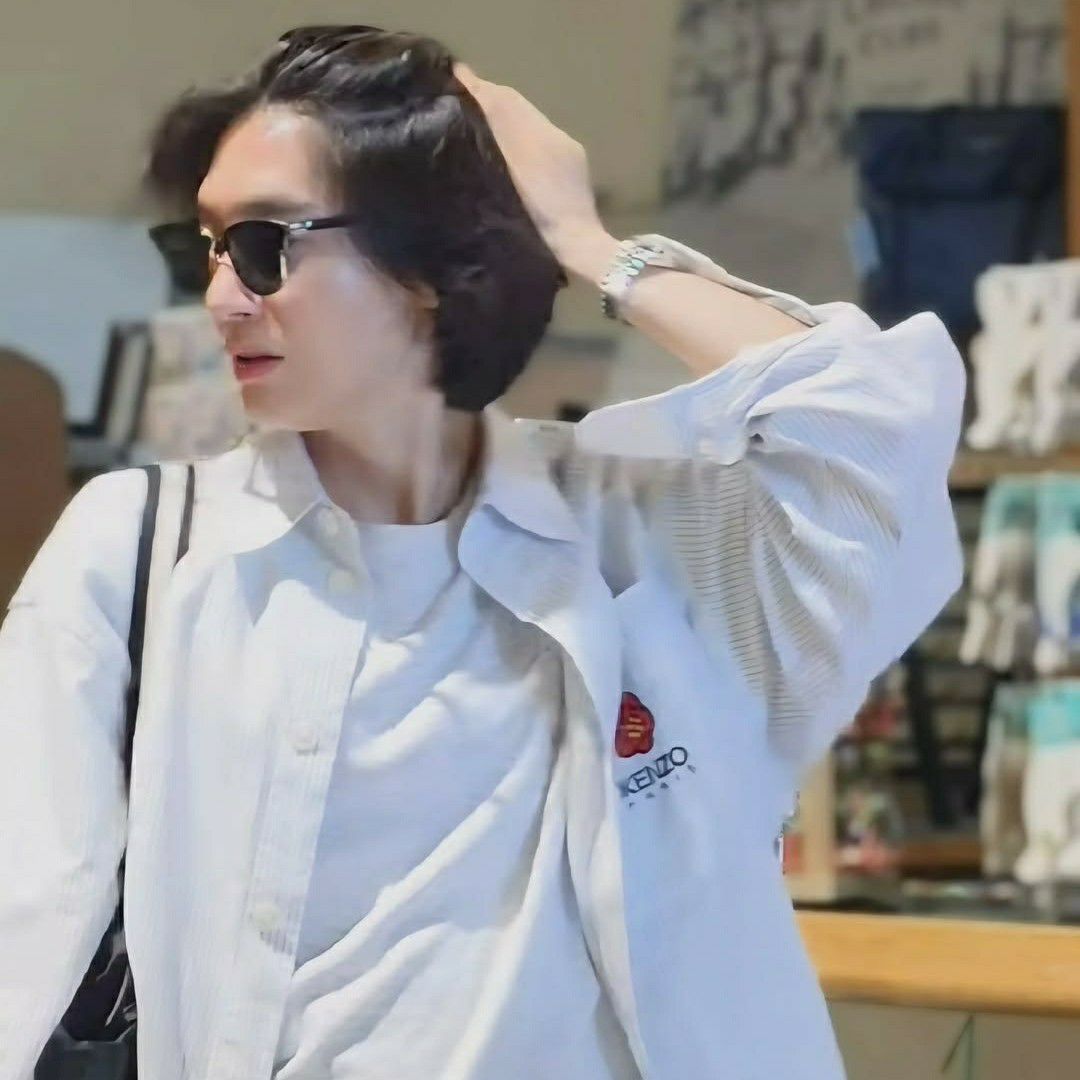 Latest photo of Kim Yongbin