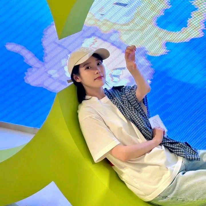 Recent activity shot of IU