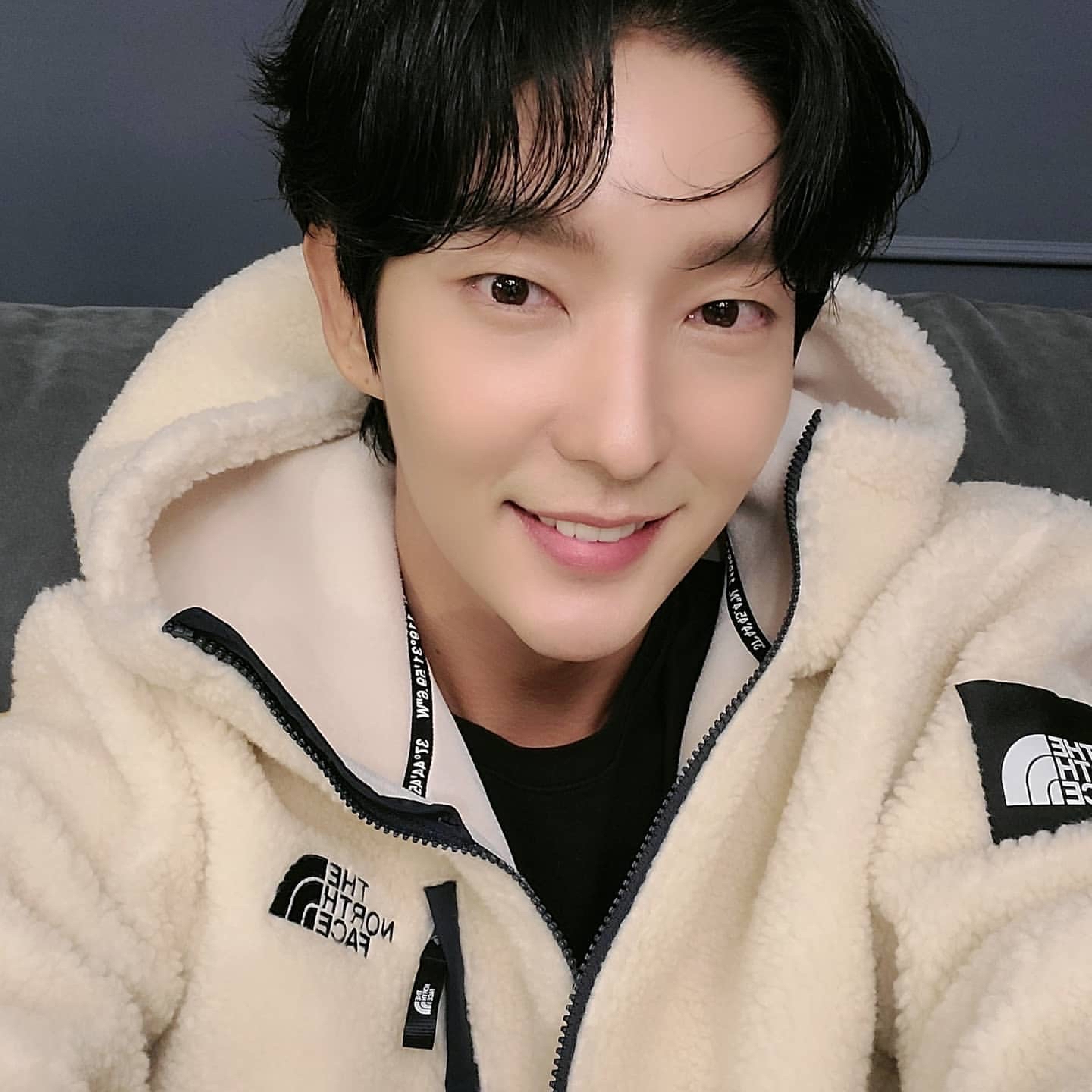 A moment captured by a fan of Lee Joongi