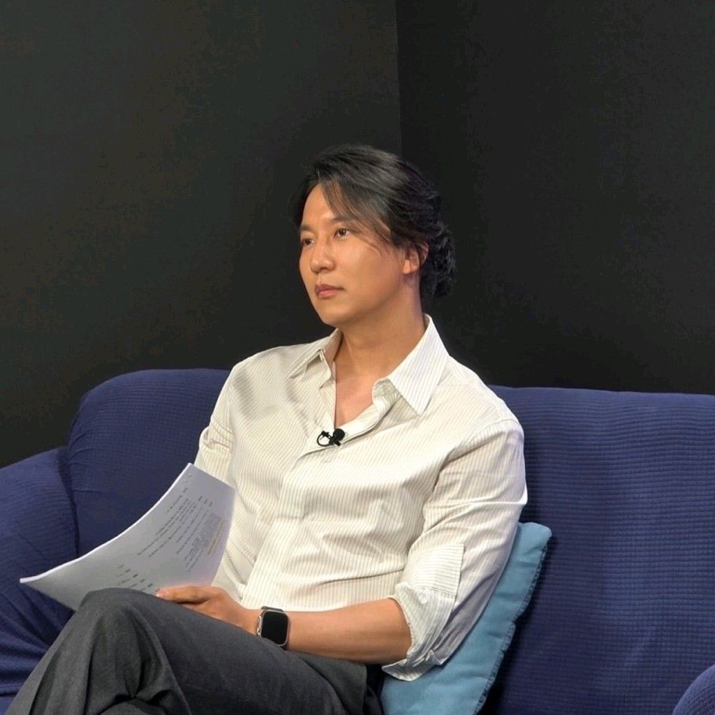 Recent activity shot of Kim Namgil