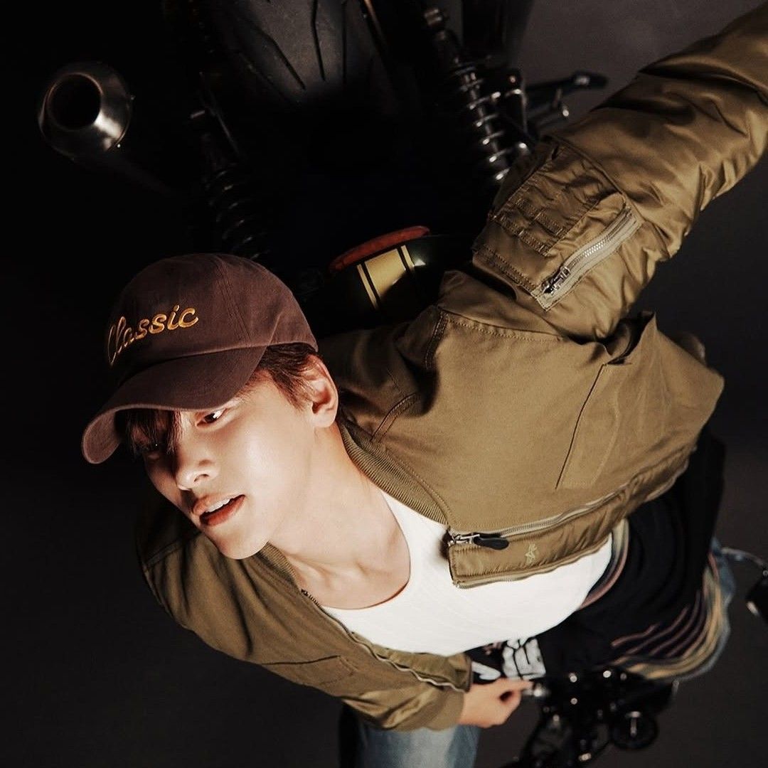 Behind-the-scenes cut of Ji Changwook