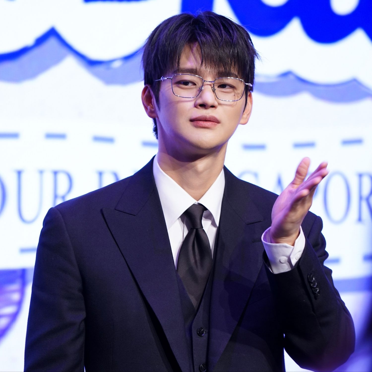 ソ・イングクのビハインドカット