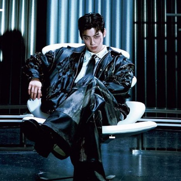 Foto terbaru dari Cha Eunwoo