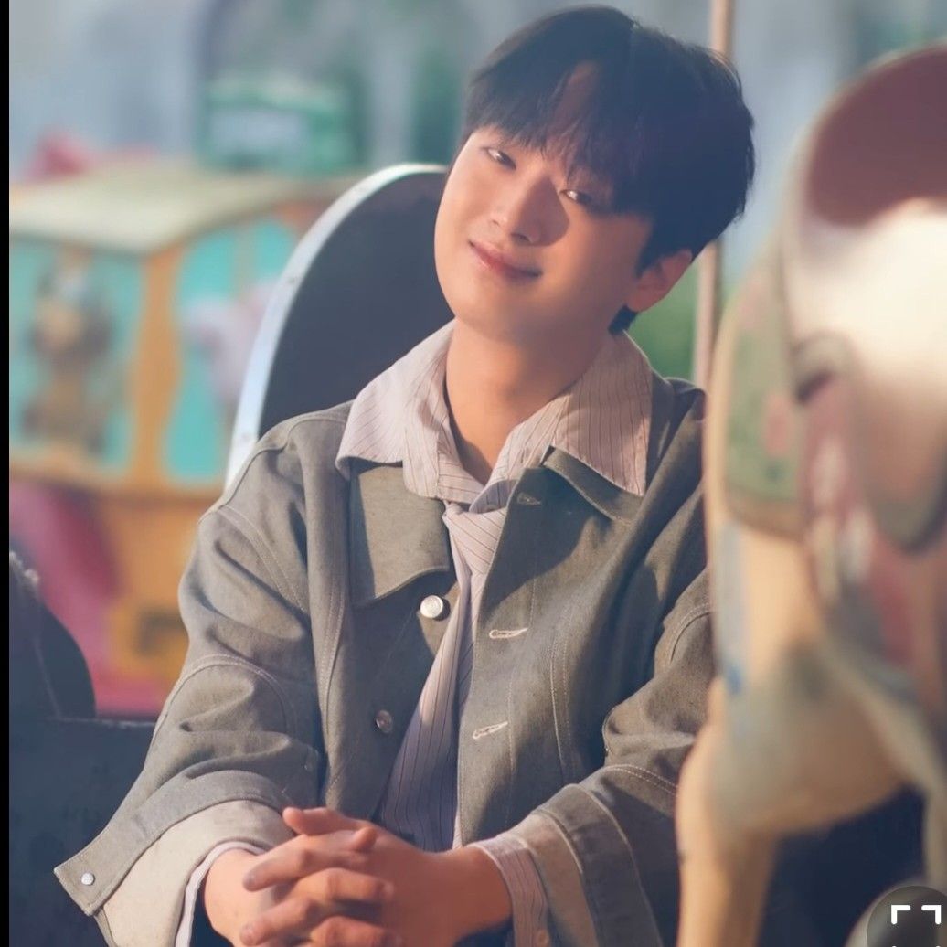 Momen yang diabadikan oleh penggemar Lee Chanwon