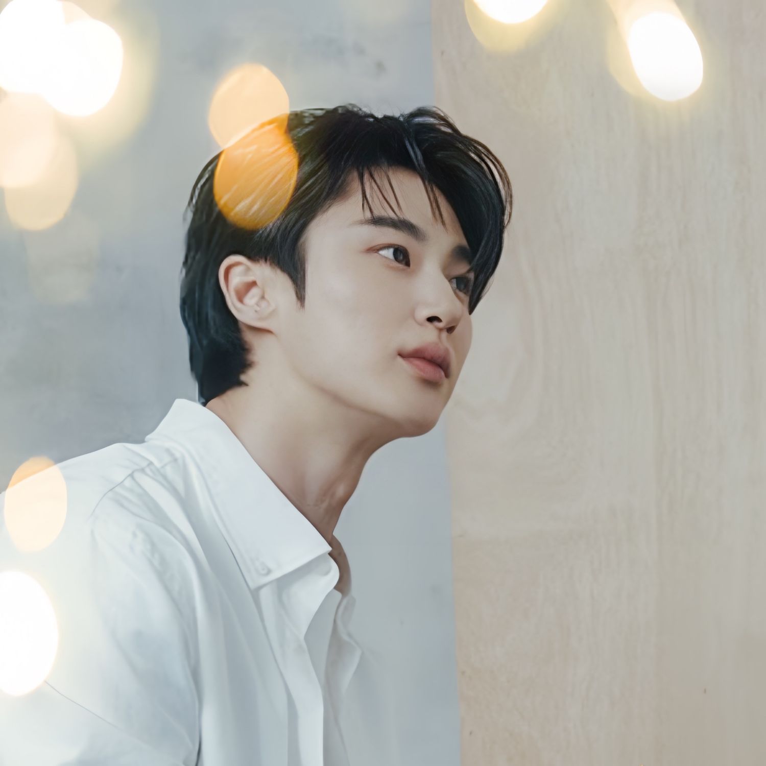 Latest photo of Byeon Wooseok