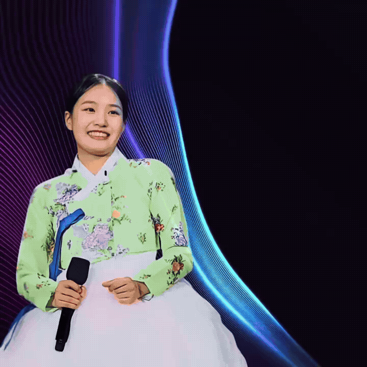 粉絲拍下的金泰延瞬間