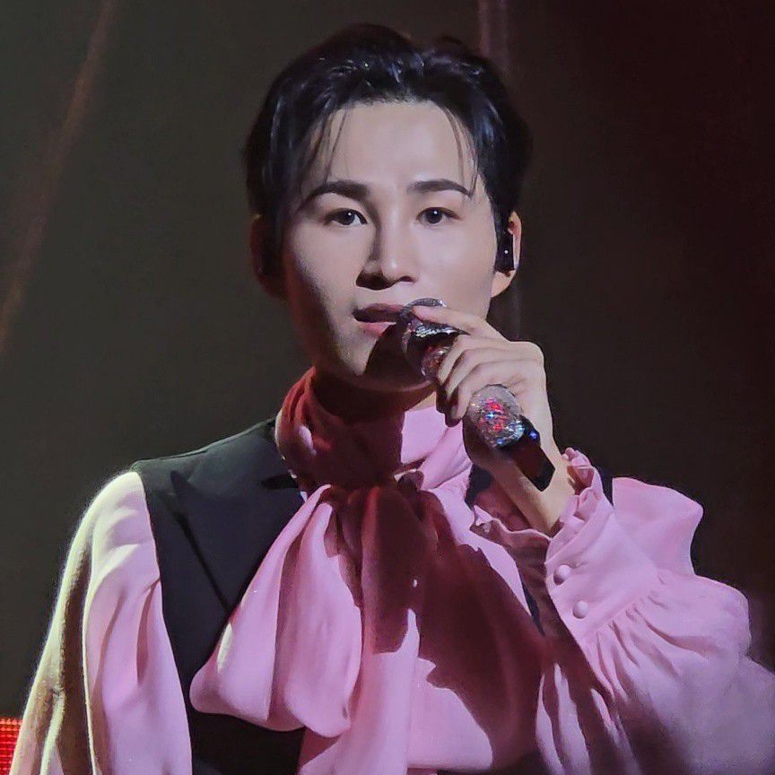 金熙栽的最新照片