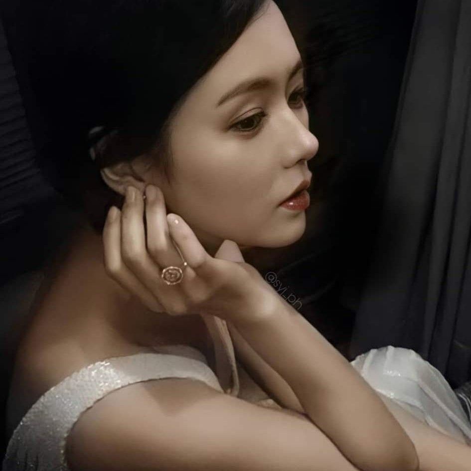 손예진의 최신 사진
