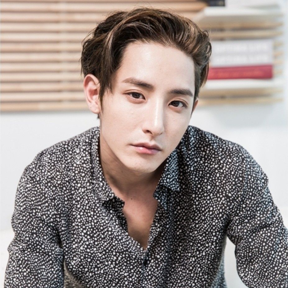 A moment captured by a fan of Lee Soohyuk