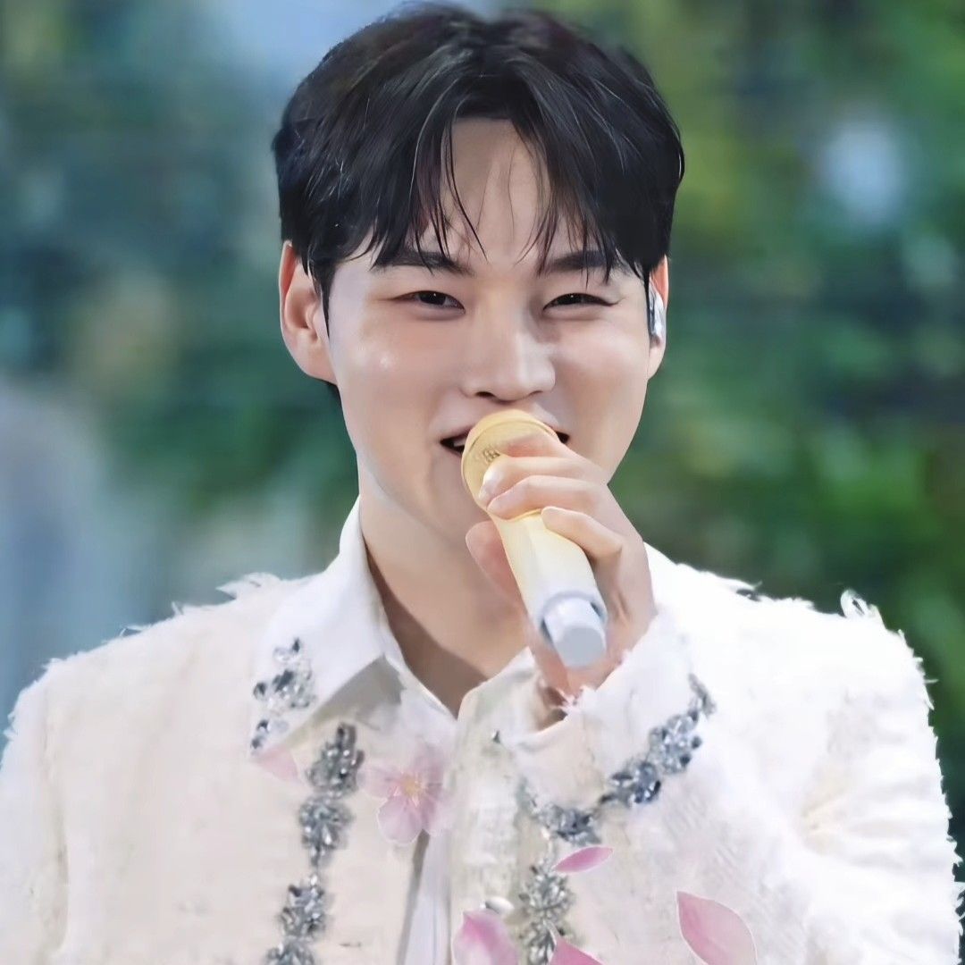 パク・ソジンの最近の活動ショット