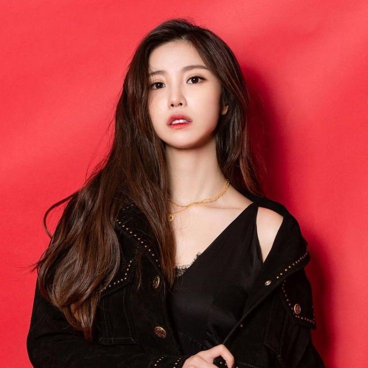 Latest photo of Jeon Hyoseong