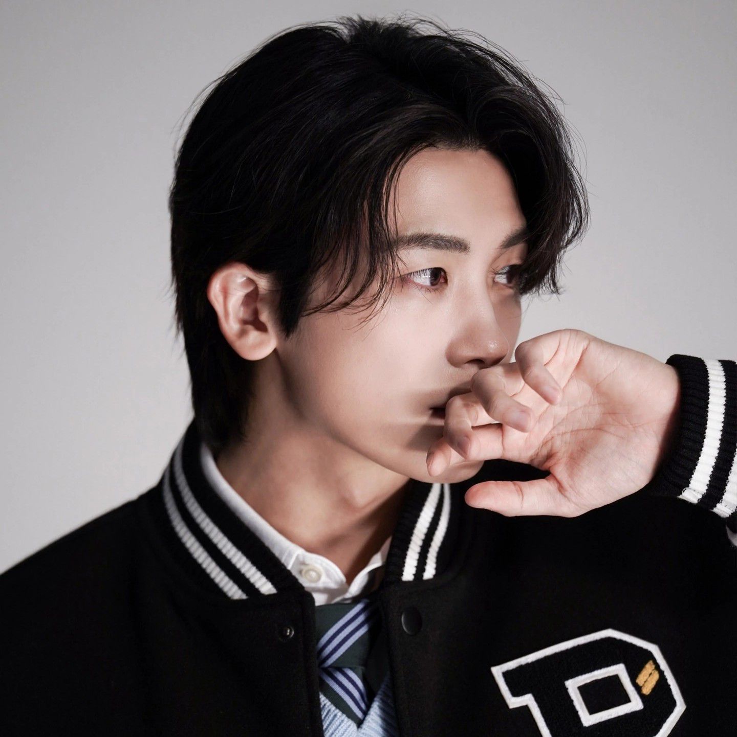 Behind-the-scenes cut of Park Hyungsik