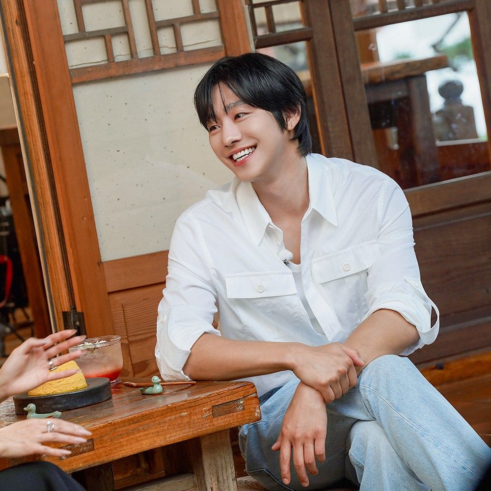 Latest photo of Ahn Hyoseop