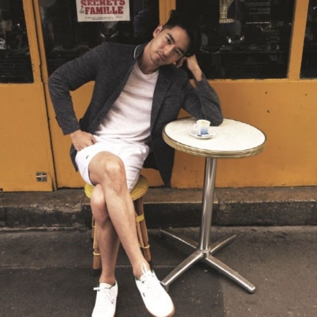 Behind-the-scenes cut of Lee Jinwook