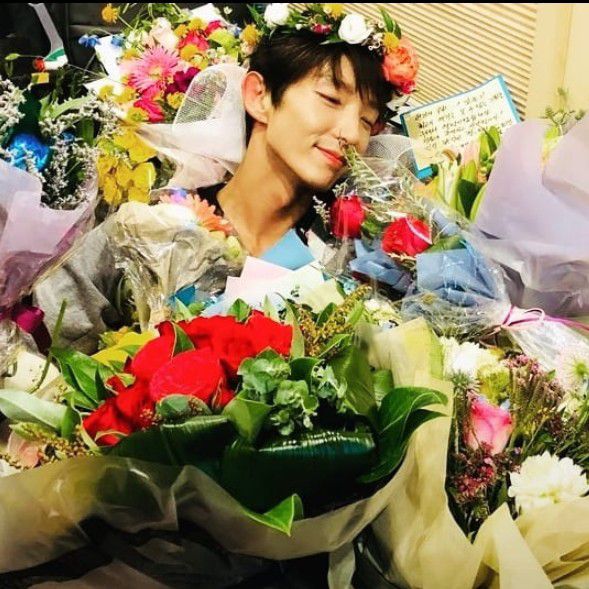 Behind-the-scenes cut of Lee Joongi