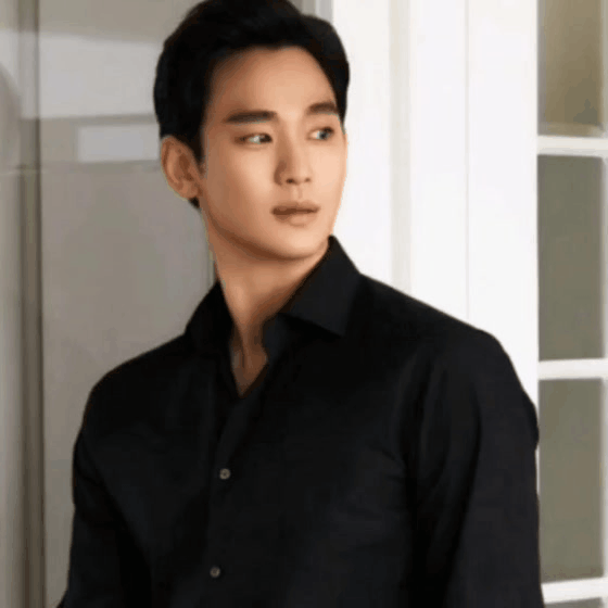 Behind-the-scenes cut of Kim Soohyun