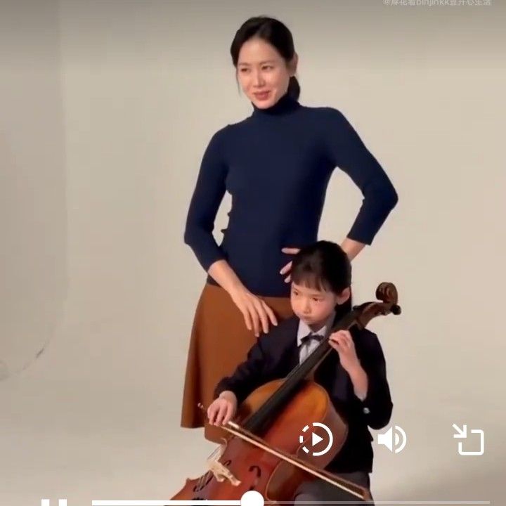 손예진 최근 활동샷