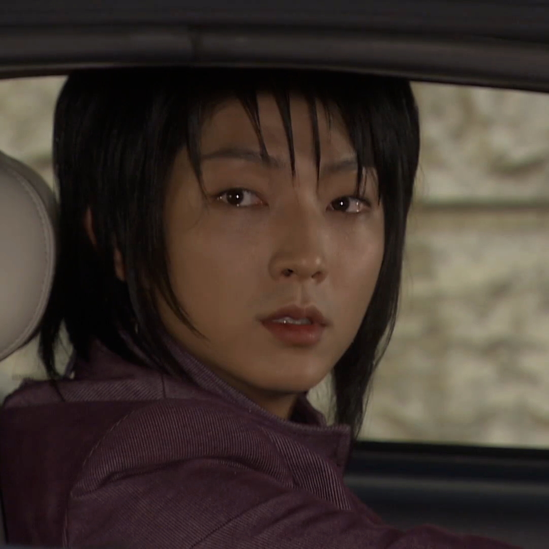 A moment captured by a fan of Lee Joongi